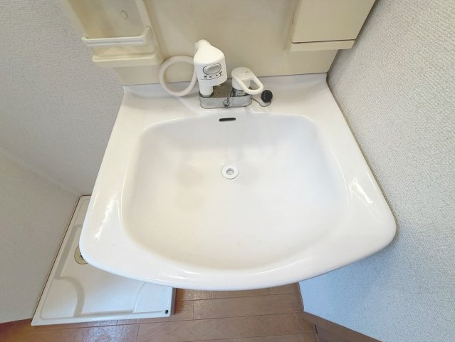 光明町シティハイツの洗面所