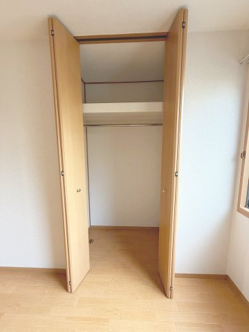光明町シティハイツの収納