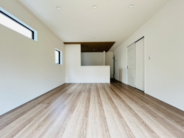 刈谷市井ヶ谷町中切18-1『仲介手数料無料』新築一戸建て・建売の居間・リビング