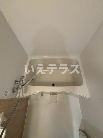 セレニテ神戸駅前アリエの浴室
