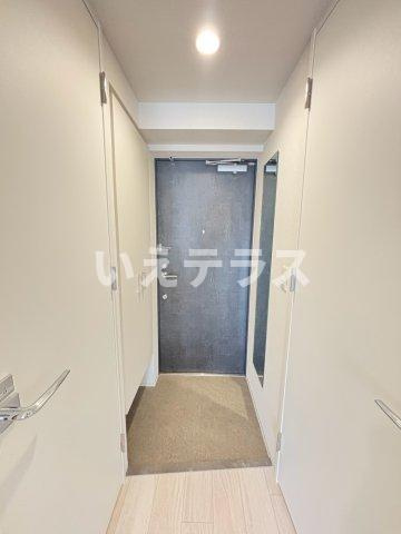 セレニテ神戸駅前アリエの玄関
