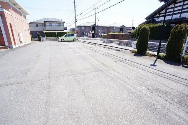 ノートル・レーヴＢの駐車場|駐車場完備です