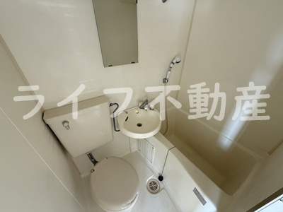カレッジ鴻池の浴室