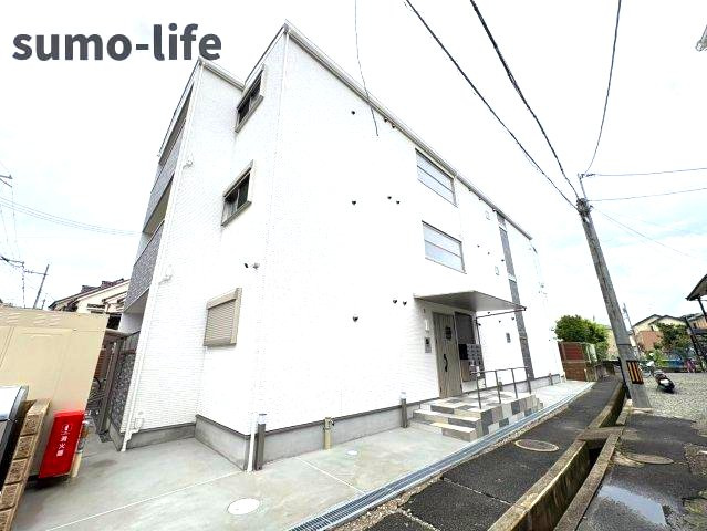 クリエオーレ北伊丹の外観