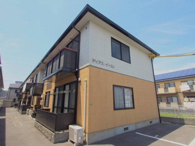 ディアスイースト