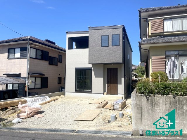 ★湖南市宝来坂　限定1邸のトイレ|シンプルなトイレは落ち着く空間！お手入れも簡単です！