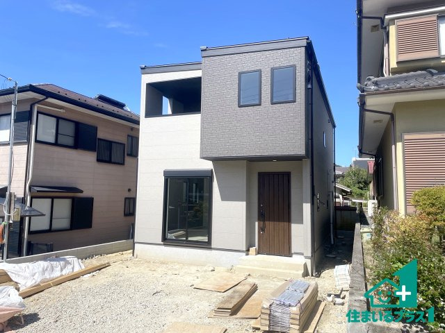 ★17(土)18(日)現地見学可能！★湖南市宝来坂　限定1邸の外観|安心の10年保証！外観を美しく保ち、雨水で汚れを落とします！気になることがありましたら、お気軽にお問い合わせください！