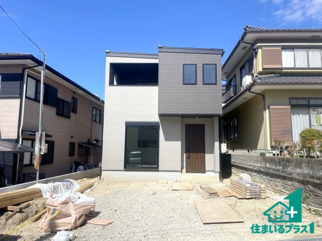 ★17(土)18(日)現地見学可能！★湖南市宝来坂　限定1邸の外観|安心の10年保証！外観を美しく保ち、雨水で汚れを落とします！気になることがありましたら、お気軽にお問い合わせください！