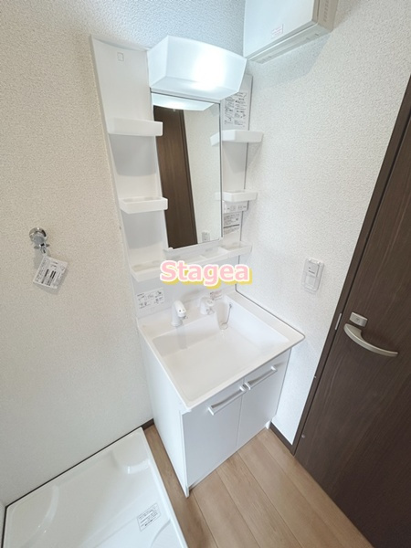 Aile大宮日進の洗面所