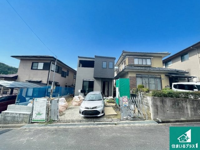 湖南市宝来坂　第1期　新築一戸建ての外観|お客様に長く安心して住んでいだだける事にこだわった家づくり！住んでからのアフターサービスにもしっかりと取り組んでいます！