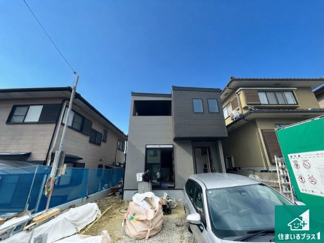 湖南市宝来坂　第1期　新築一戸建ての外観|周辺は落ち着いた街並みの住宅地！子育てがしやすい住環境です！気になることがありましたら、お気軽にお問い合わせください！