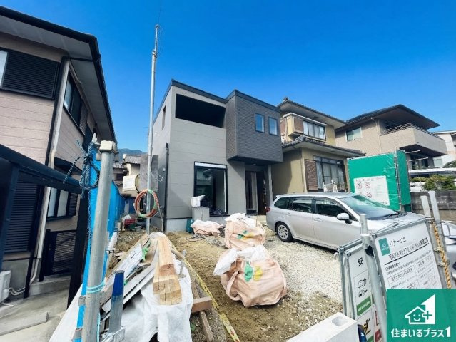 湖南市宝来坂　第1期　新築一戸建ての駐車場|駐車スペース！散水栓があるので、こまめに愛車を洗えます！
