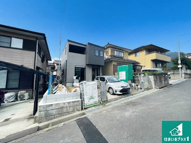 湖南市宝来坂　第1期　新築一戸建ての外観|安心の10年保証！外観を美しく保ち、雨水で汚れを落とします！気になることがありましたら、お気軽にお問い合わせください！