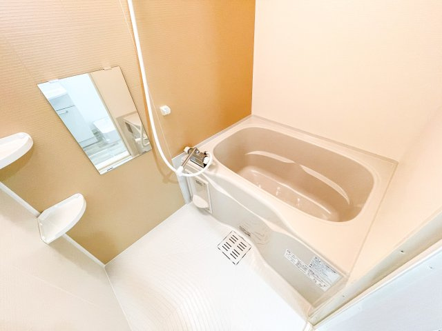 フジパレス エン Ⅲ号館の浴室