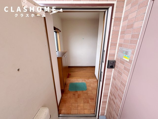 エンリービルの玄関