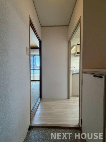 ムックビルパート20の玄関