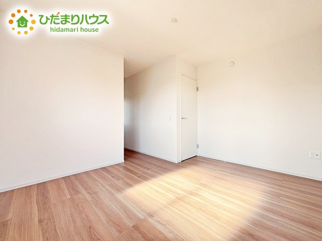 【寝室】 | ひたちなか市高場6期　新築戸建　1号棟 | ベッドを置いても余裕の広さがあります。パソコンや趣味のスペースなどインテリアを考えるのも楽しみですね！