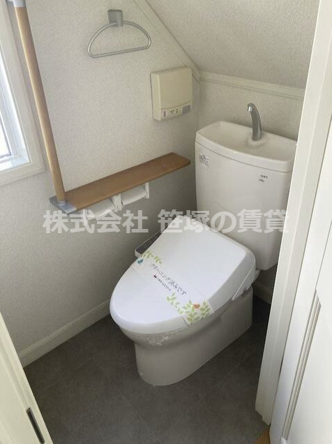 和泉１丁目戸建てのトイレ