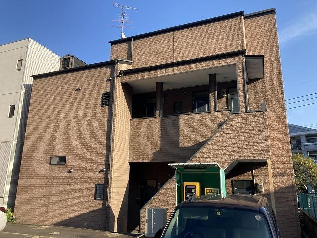 福岡市中央区平尾５丁目のアパート