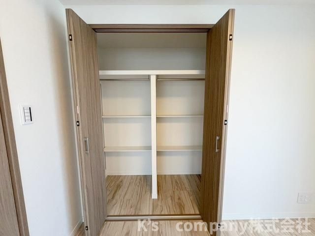 茅ヶ崎市中海岸3丁目　ライオンズマンション茅ヶ崎サザンビーチの収納|洋室4.9帖の収納スペース◇