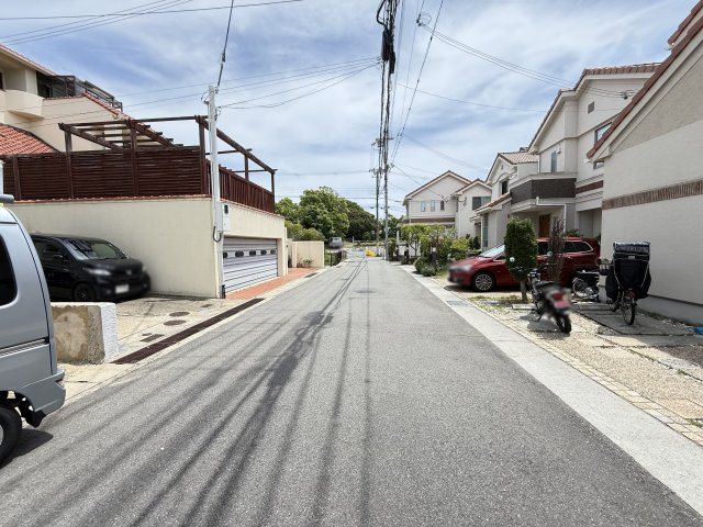神戸市垂水区塩屋町６丁目新築戸建の前面道路含む現地写真