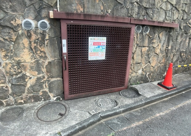 【設備】 | プリシード本厚木 | 共有部分は、住民なら誰もが使える設備のこと。例えば駐車場やエレベーター、インターネット設備、セキュリティ設備などがあります。他にも、マンションの廊下・外部階段やエントランス・ゴミ置き場などがあります。