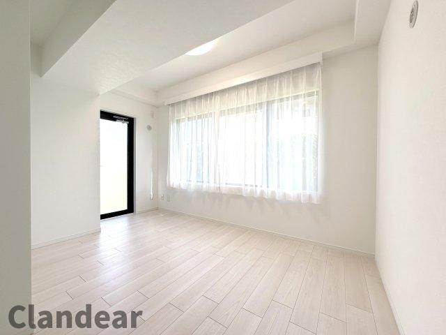 ライオンズマンション竹の塚第３の洋室|ドキドキの新生活も、安心してスタート。ぴったりの住まいを見つけませんか？クランディアが一緒に住まい選びをサポートします‼　まずは、お気軽にお問合せください　＃クランディア