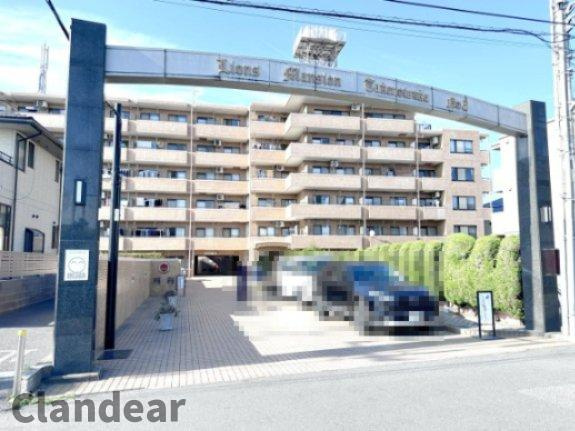ライオンズマンション竹の塚第３の外観|ドキドキの新生活も、安心してスタート。ぴったりの住まいを見つけませんか？クランディアが一緒に住まい選びをサポートします‼　まずは、お気軽にお問合せください　＃クランディア
