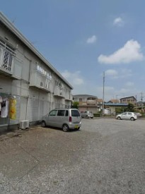 入間市大字野田のアパートの駐車場