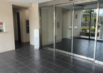 【その他共用部分】 | レヴィールファミリア上溝 | 共用部分は、一棟の建物に住む区分所有者全員が共同で所有するとし、共用部分の管理、補修などは、区分所有者で形成される管理組合が行います。個人の判断で勝手に変更することはできませんので覚えておきましょう。