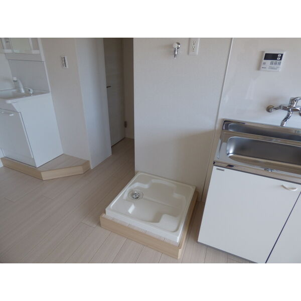 鶴城コーポの洗面所