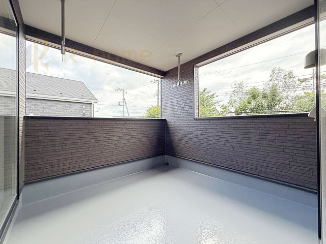 古河市大山第8　新築戸建て　4号棟のバルコニー|急な雨でも安心のインナーバルコニー♪忙しいご夫婦も大満足♪