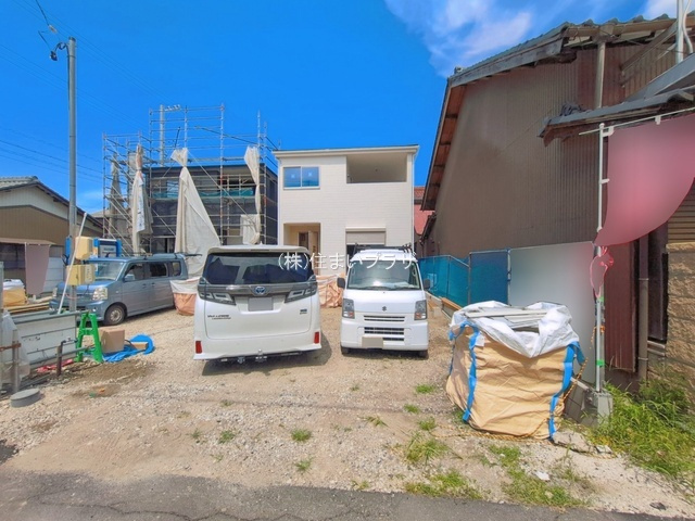 仲介手数料無料）一宮市小信中島第５・２号棟の前面道路含む現地写真|前面道路含む現地写真です