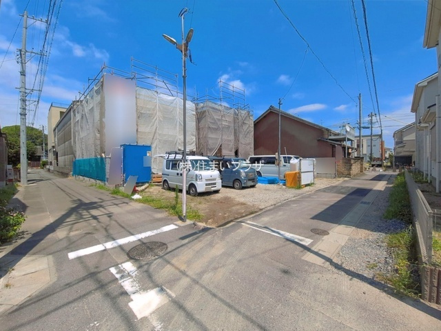 仲介手数料無料）一宮市小信中島第５・２号棟の前面道路含む現地写真
