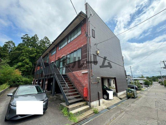 柏崎市向陽町のアパート