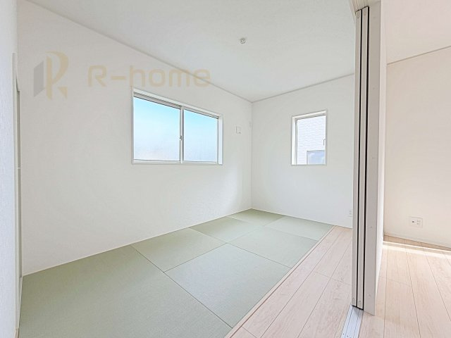 古河市大山第8　新築戸建て　5号棟の和室|フローリングより衝撃が少ない和室は、ご両親のお部屋やキッズスペース、客間としても活用頂けます。