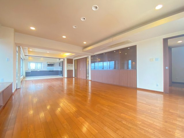 【居間・リビング】
