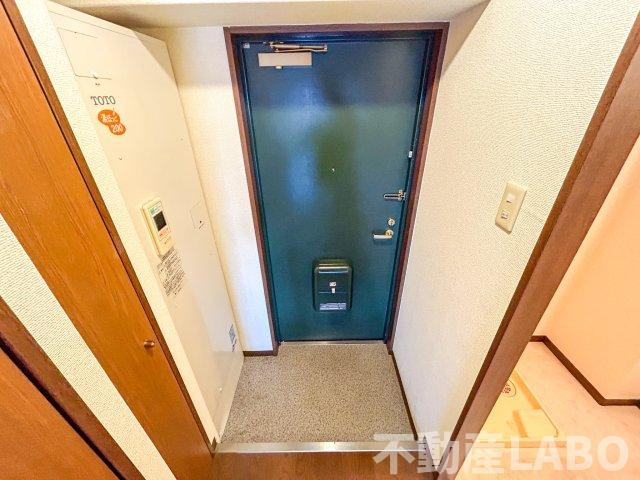エミネンスパレスの玄関