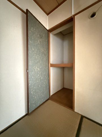 松恵コーポラスの収納