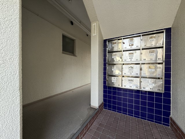 松恵コーポラスのエントランス