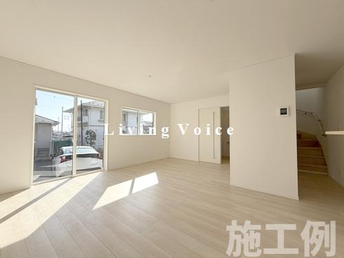 【居間・リビング】 | 【仲介手数料０円】相模原市中央区横山台第12　新築一戸建て　1号棟　全2棟 | 相模原市中央区横山台第12　新築一戸建て　全2棟