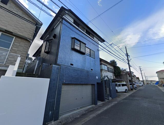 名古屋市緑区尾崎山２丁目の中古一戸建の前面道路含む現地写真