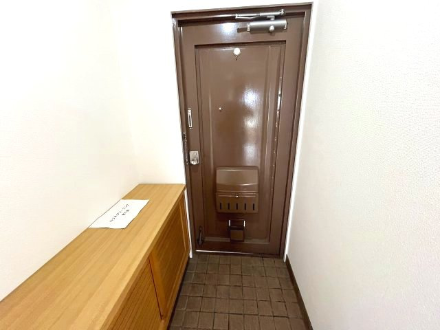 メゾンサンガの玄関