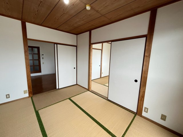 メゾンサンガの和室