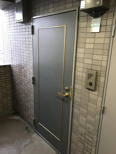 ルーブル神楽坂の玄関