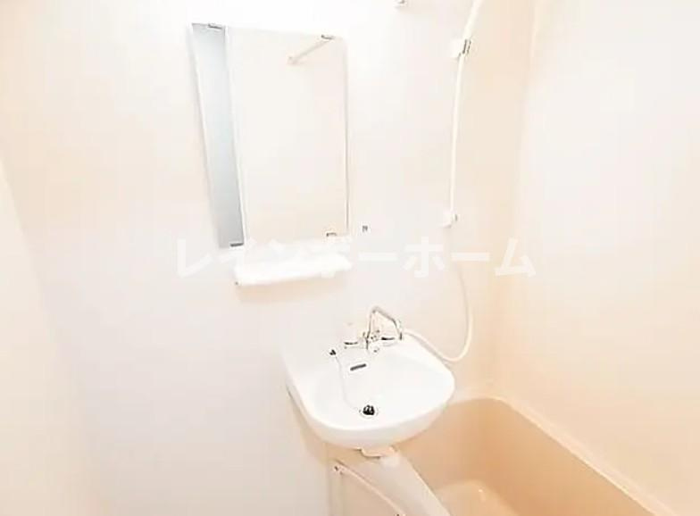 ラフィネ梅島の洗面所|※別部屋参照写真となります。