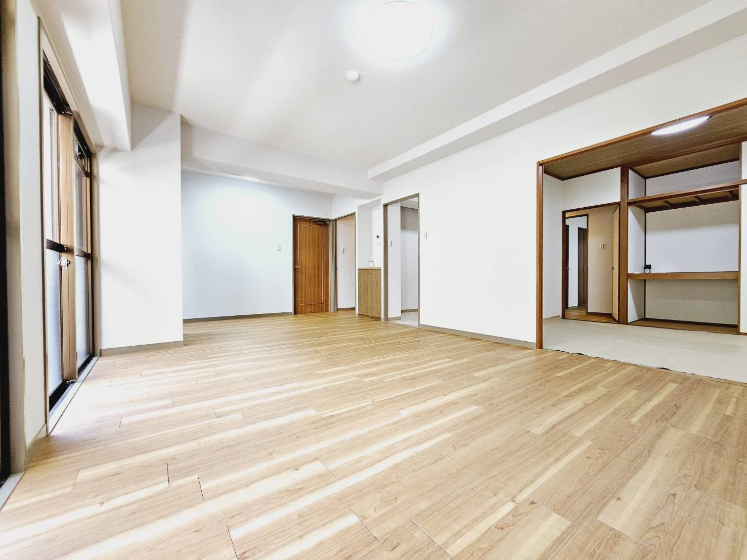 ライオンズマンション須磨妙法寺の居間・リビング|■LDK約18.5帖