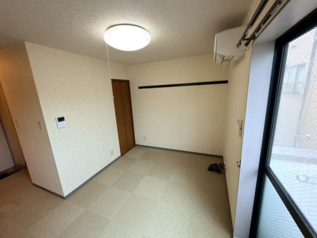 ドーミ東光寺の洋室