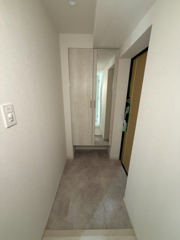 【玄関】 | スプランディッド梅田WEST