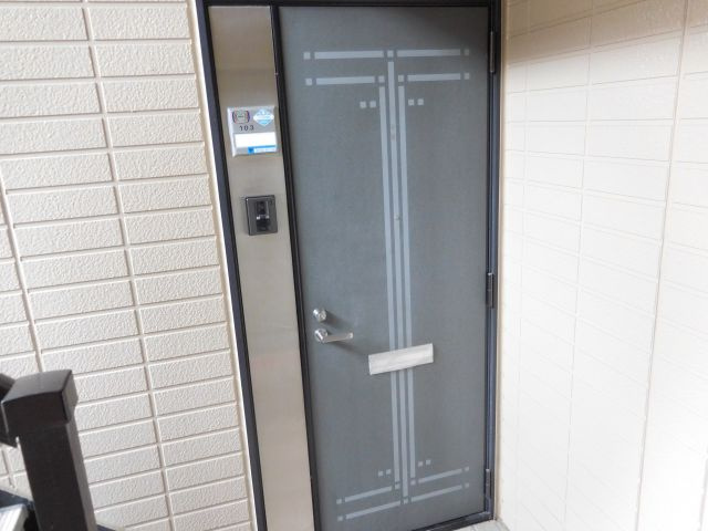 アーバンライフフミの玄関